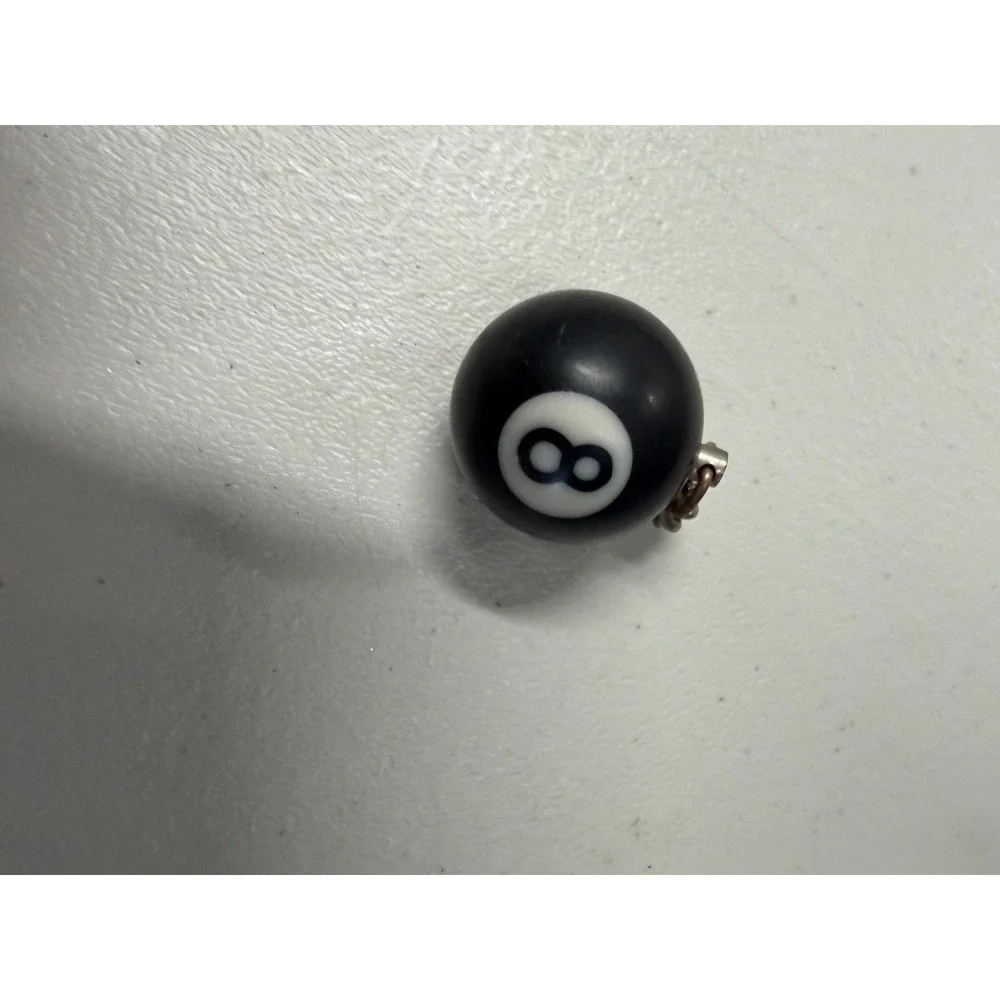 Vintage‎ Style 8 Ball Keychain Black Pool Ball Novelty Key Ring Accessory